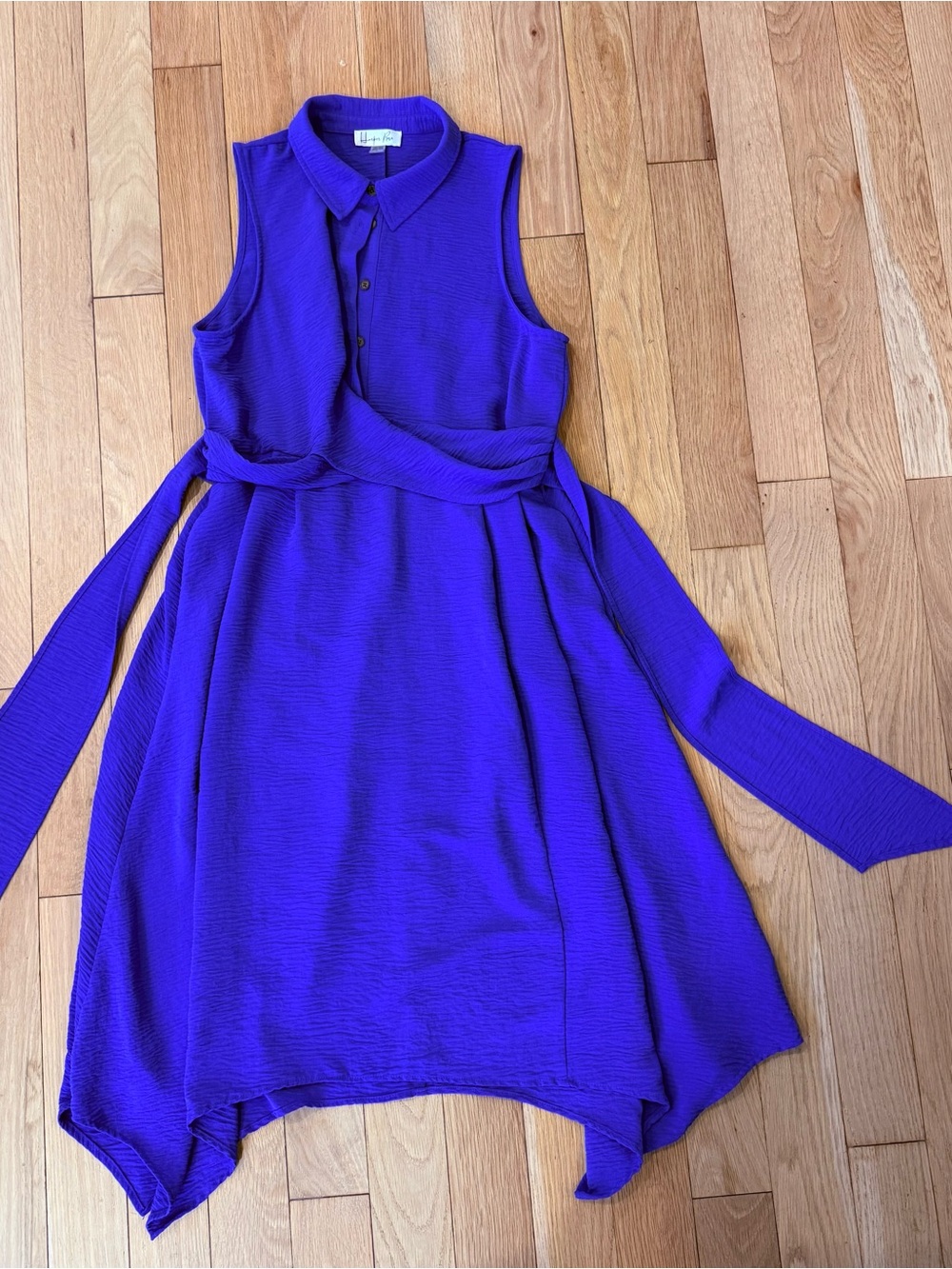Sleeveless Collared Purple Dress with Tie Waist